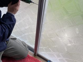 知多市 Ｍ様邸 掃き出し窓鍵交換工事🔐 アイキャッチ画像